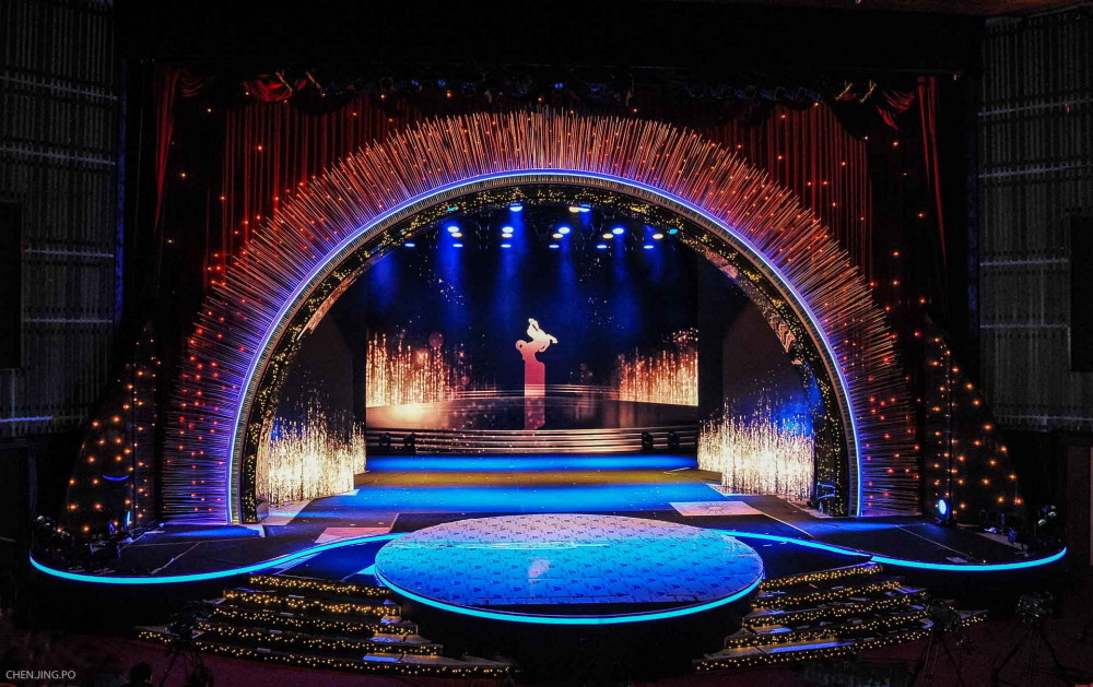 金馬54華麗舞台曝光！巨型銀幕如飛毯林俊傑、蔡依林首登金馬獻唱| La Vie
